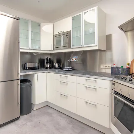 Big Poelhouse Apartment Aalsmeer